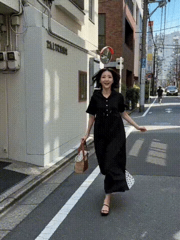 和風フード付き半袖ドット柄ワンピース（背中パッチワーク）